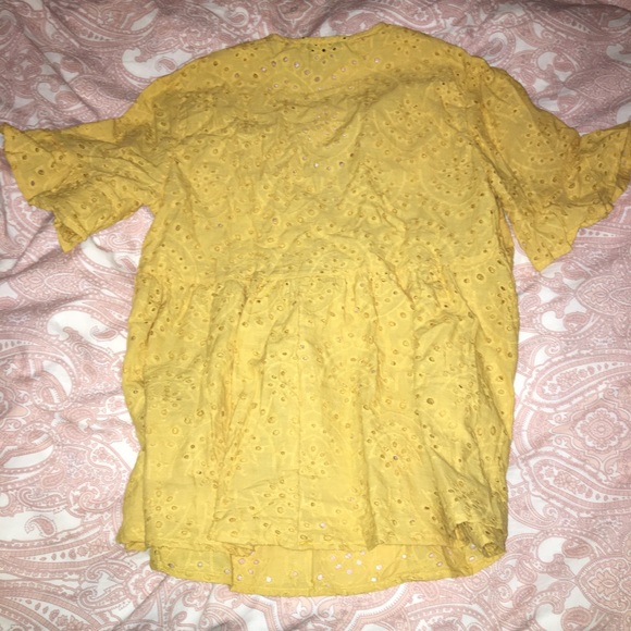 SHEIN Flounce Sleeve Smock Schiffy Top - Picture 2 of 4